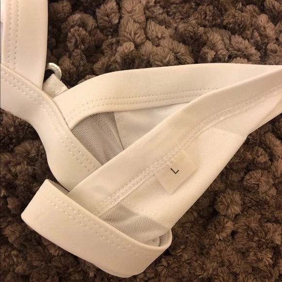 White Micro Brazilian Cut / Triangle Top large - Picture 8 of 10